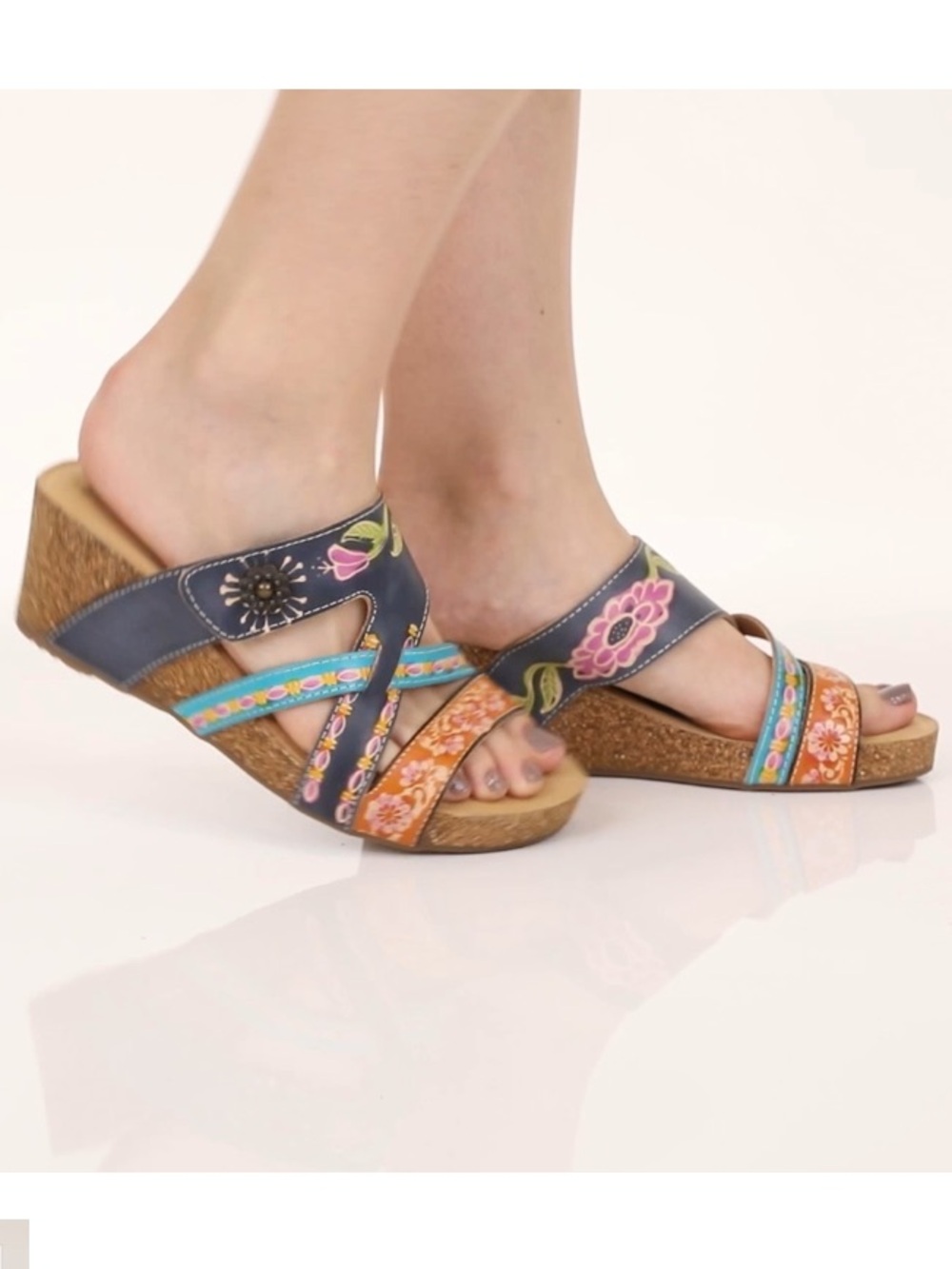 L'Artiste Swan Multi-Color Wedge Sandals size US 6  EU 36